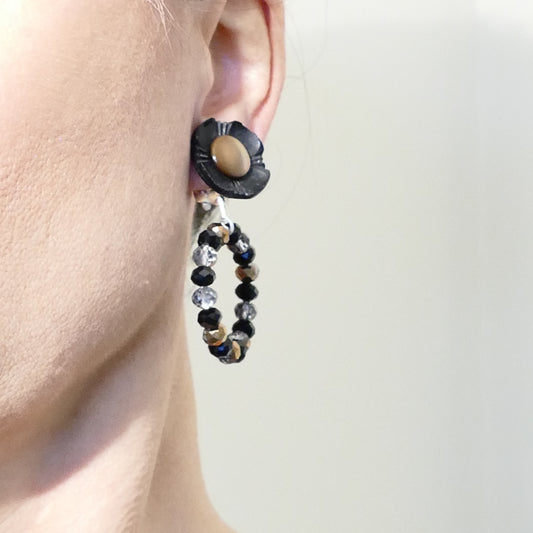 Lidia Ohrringe Ohrclips Schwarz Blume Perle