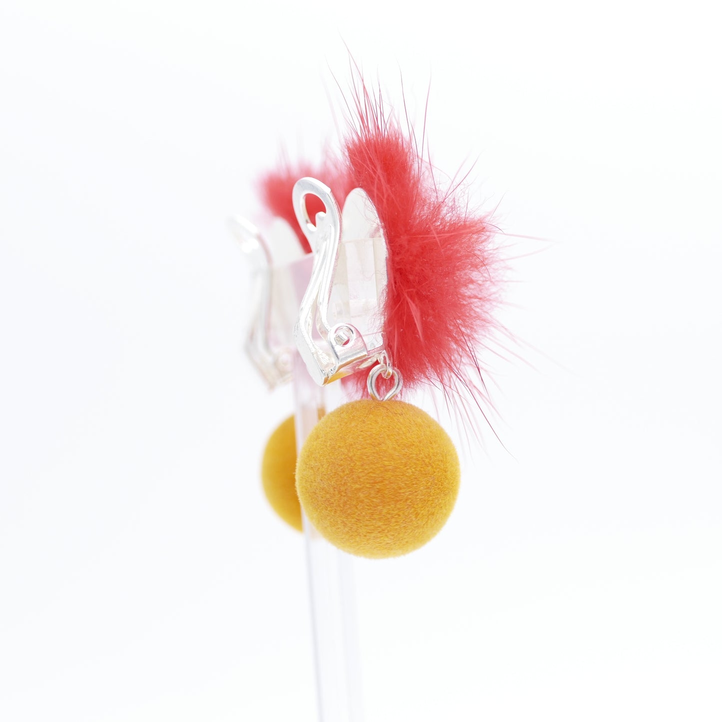 Ohrringe Fell-Pelz Ohrclips Versilbert Mit Rot, Beige Bommel Fell