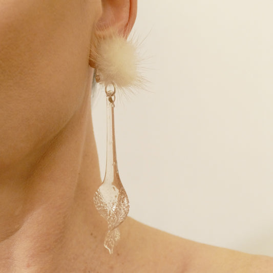 Lange Blätter Glas Ohrringe Ohrclips In Klar Rosa Farbe