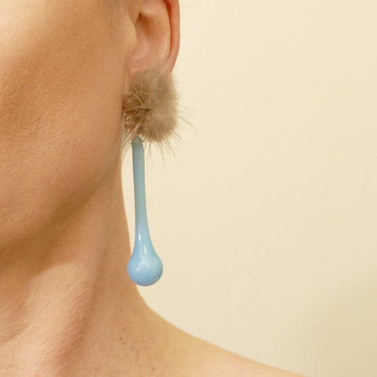 Lange Ohrclips In Blau Farbe Mit Beige Fell Pelz