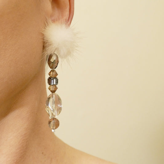 Lange Ohrringe Versilbert Mit Kristall Und Fell-Pelz