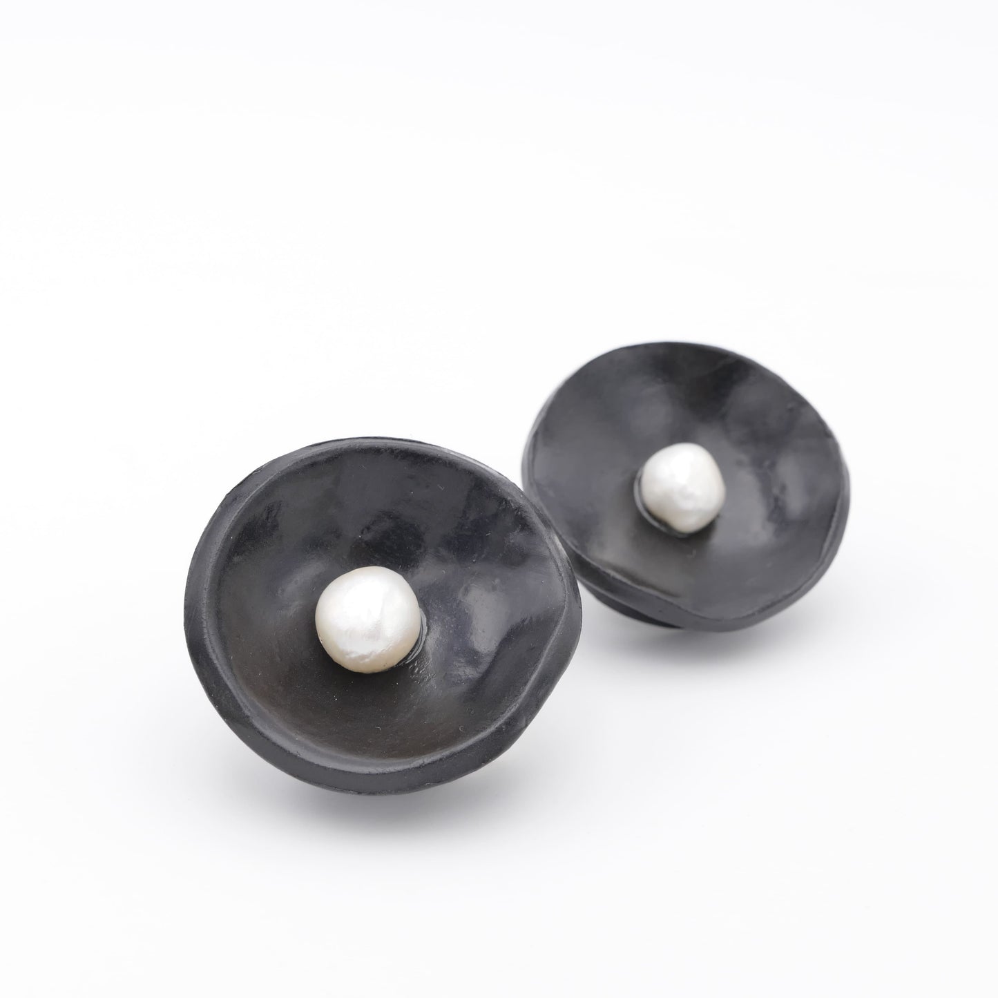 Delia Ohrclips Schwarz Mit Perle