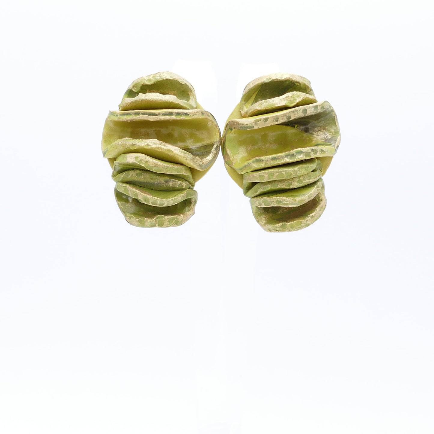 Contemporary Jewelry Ohrclips Gold-Matt Mit Olive-Grün Farbe