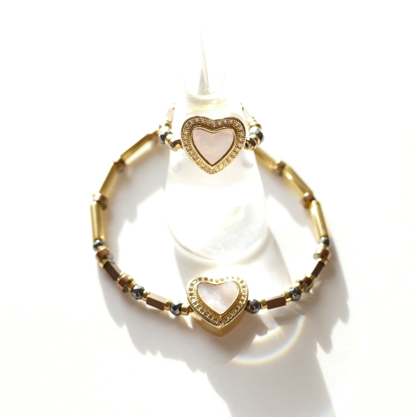 Elara Herz Perlmutt Armbänder