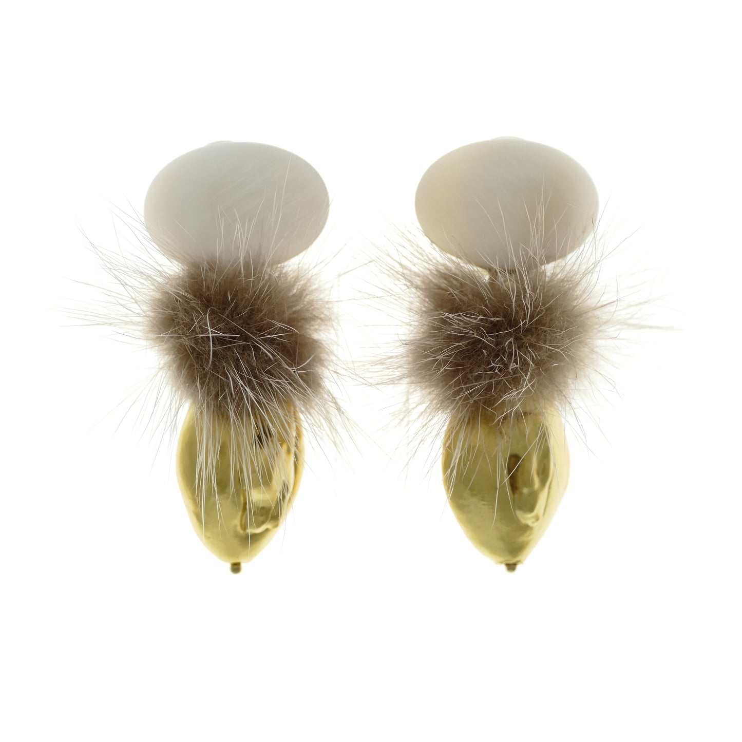 Ohrclips Fell-Pelz mit Perlmuttperlen und Gold Perle Element