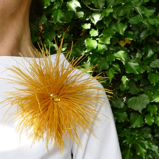 Blumenbroschen Sonne aus Feder Mit Goldenen Kristall, Grün, Orange, Blau