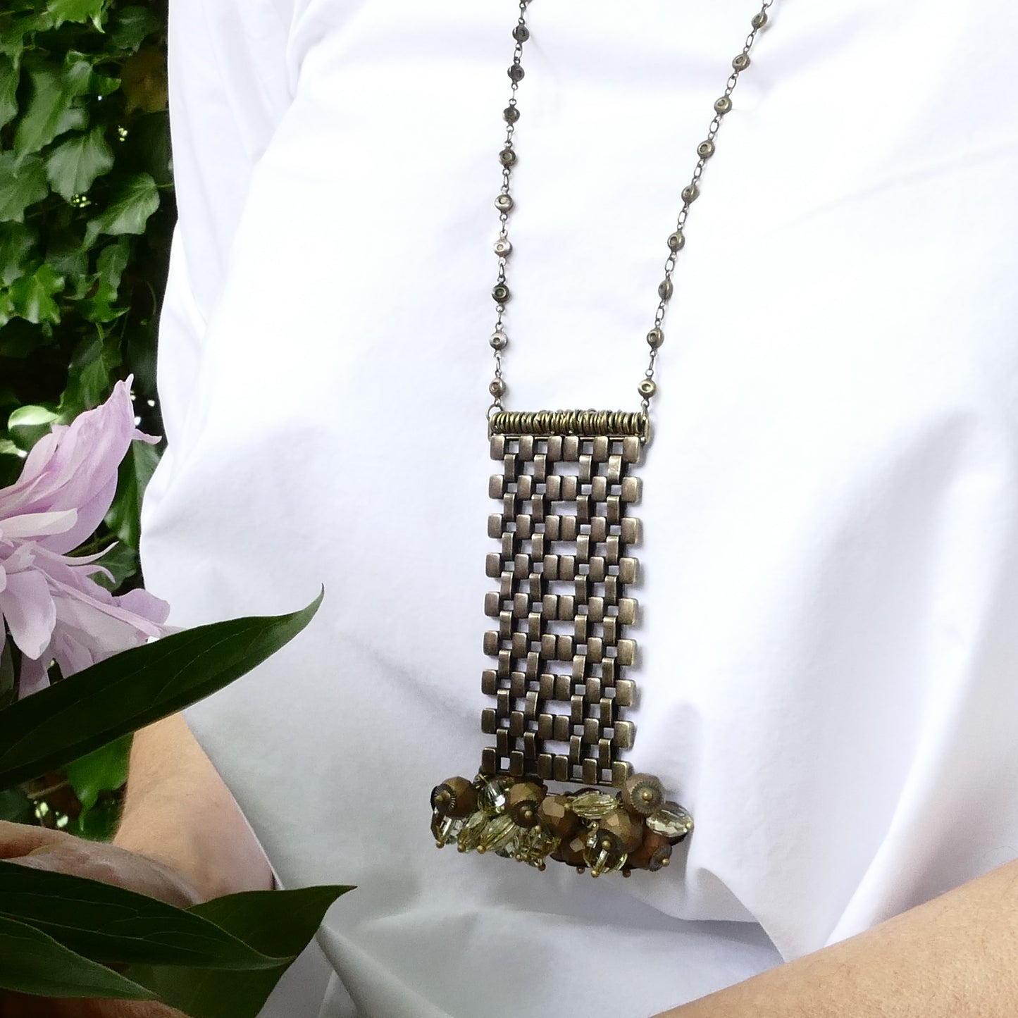 Lange Kette Bronze Janjai Mit Glasperlen Und Goldenen Bronze Perle