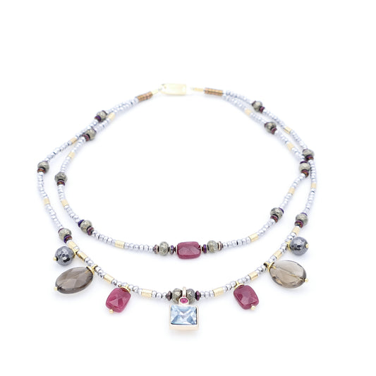 Milva Kette Rauchquarz Mit Rubin Und Goldenen Matt Perle