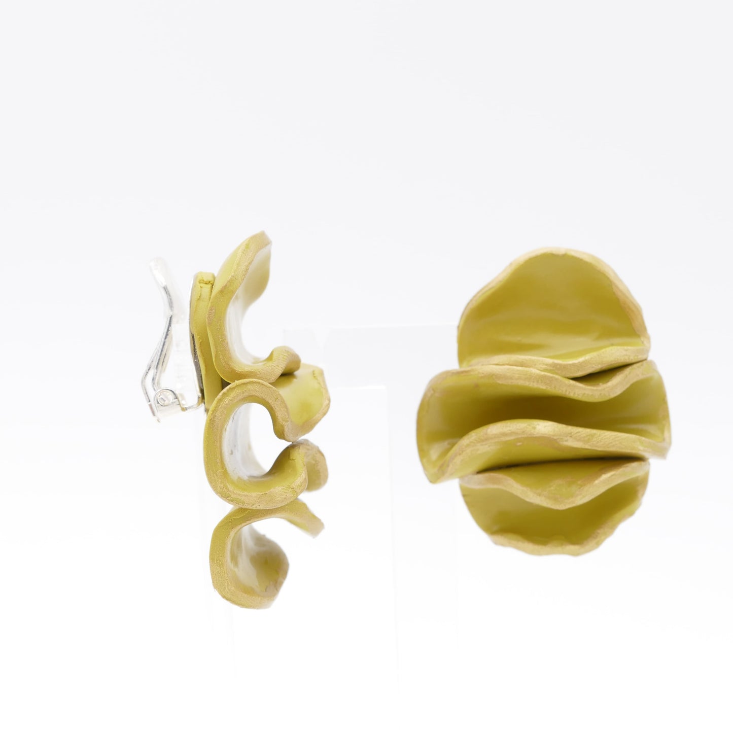 Ohrclips In Grün Farbe Contemporary Design Cátia Levy