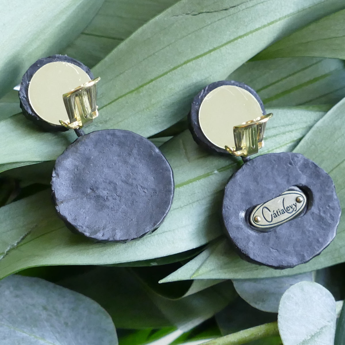 Harmoni Ohrringe Ohrclips Schwarz Mit Goldenen Bronze Pyritstein