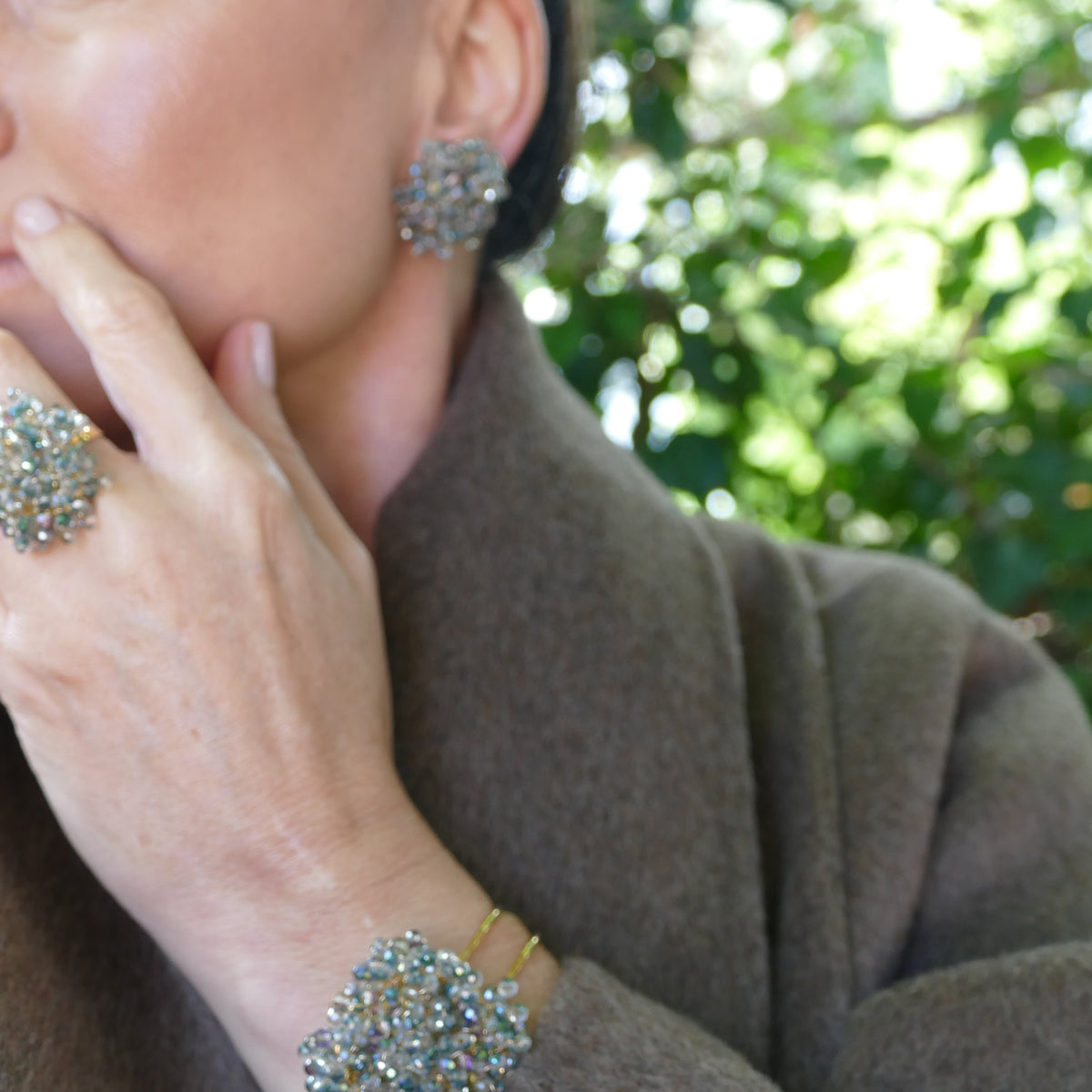 Set Winter Flower Goldenen Armreif Mit Ohrringe Und Ring Blume