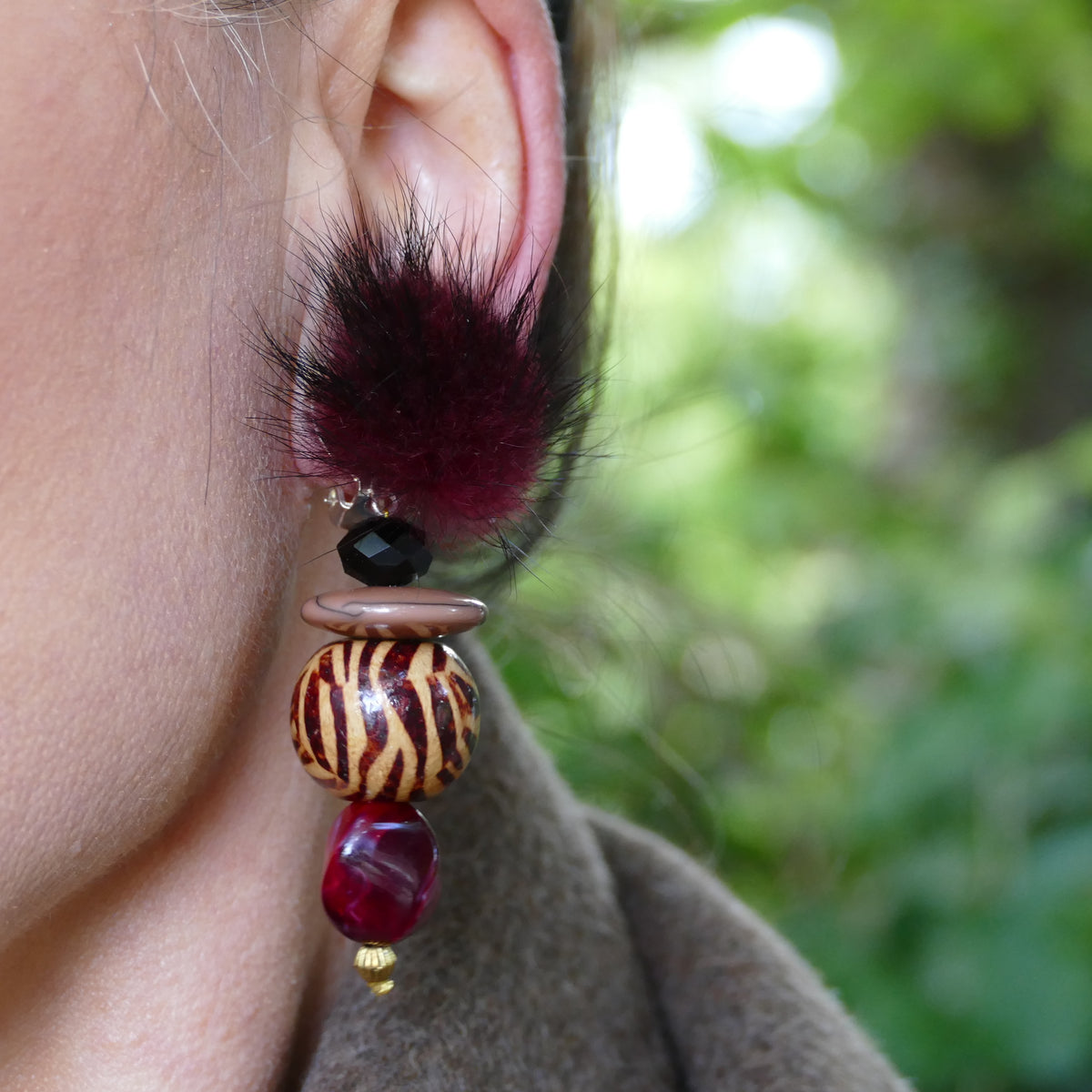 Ohrringe Clips Fell-Pelz In Rot Wein Farbe
